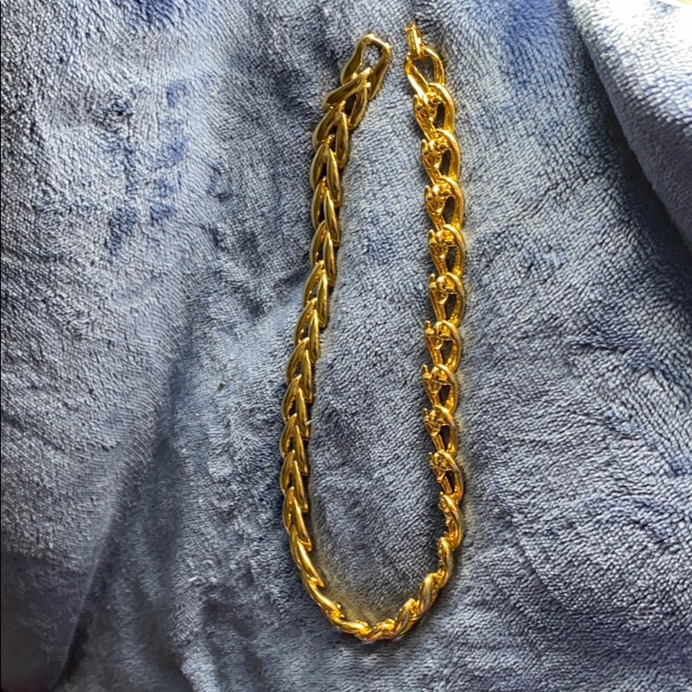 Napier gold tone necklace